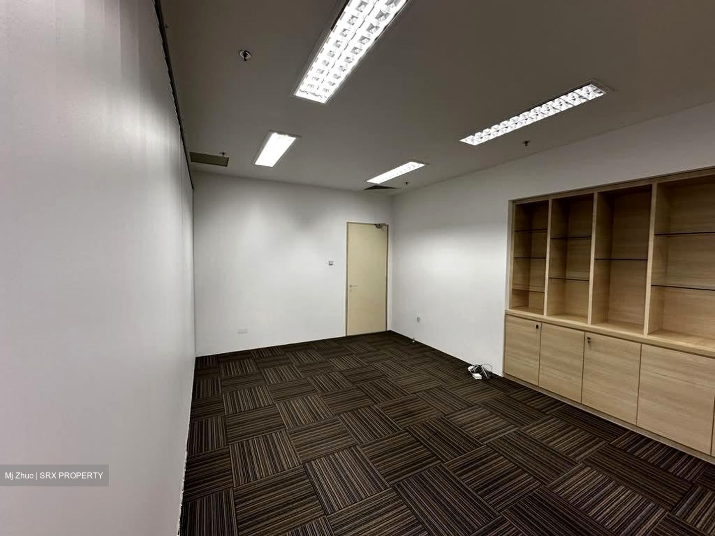 Breadtalk (D19), Office #553454561